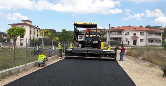 BAYRAKTEPE VE RASİMPAŞA MAHALLESİ’NE ASFALT