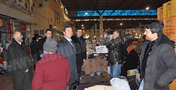 BEDİR PAZAR ESNAFINI GEZDİ