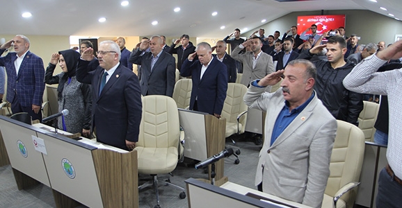 Belediye Meclisinden Mehmetçik’e Selam