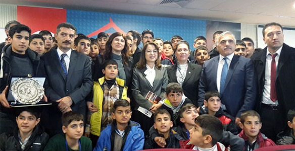 BİR ALİ GAFFAR GİDER, BİN ALİ GAFFAR GELİR