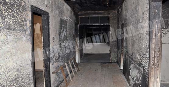 BİR KATLI EV YANARAK KULLANILAMAZ HALE GELDİ