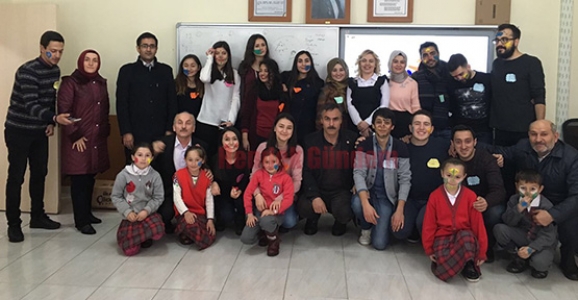 BİR OYUNCAK, BİR YUMURCAK ETKİNLİĞİ