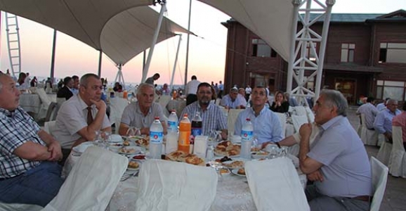 BU BAŞARI HEPİMİZİN 