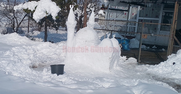 BU DA KARDAN CAMİİ