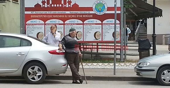 BU DURAK AYAKTA BEKLEMEK İÇİN 