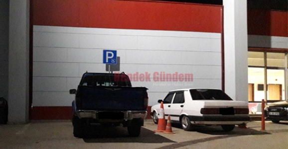 BU ŞİKAYET ENGELLİ OTOPARKLARI İÇİN