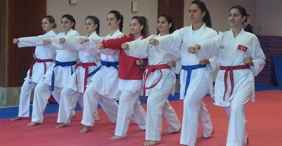 BÜŞRA TOSUN BALKAN ŞAMPİYONASI'NDA