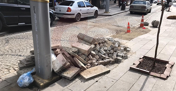 Cadde Esnafı Yetkililere Seslendi