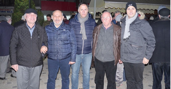 ÇAKMAK BABASI İÇİN MEVLİT OKUTTU