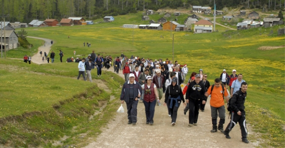 ÇAMDAĞI'NA SONBAHAR YÜRÜYÜŞÜ