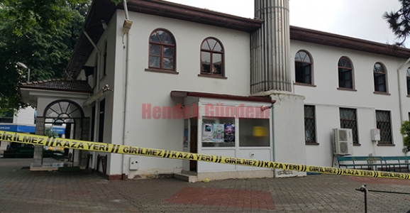 CAMİ MİNARESİNDE HAYATINI KAYBETTİ