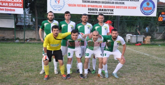 ÇAMSAN ÇEYREK FİNALDE