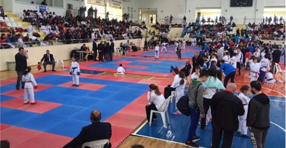 ÇANAKKALE ŞEHİTLERİMİZ HENDEK’TE ANILDI