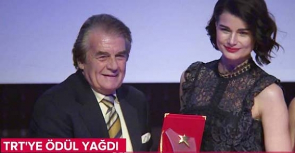 Canan Yener Reçber, En İyi Kadın Haber Sunucusu Seçildi