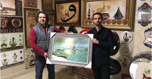 ÇEKİLİŞLE TABLO HEDİYE EDİYOR