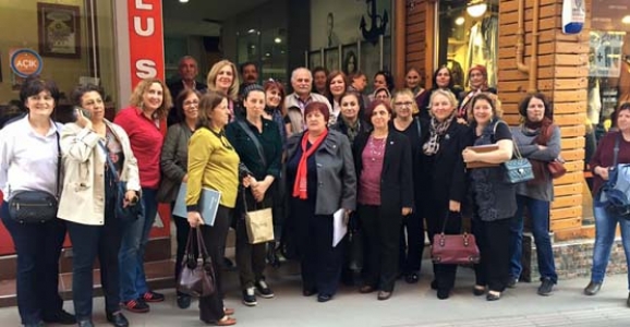 CHP HENDEK'TE 8 MART DÜNYA EMEKÇİ KADINLAR GÜNÜ KUTLANDI