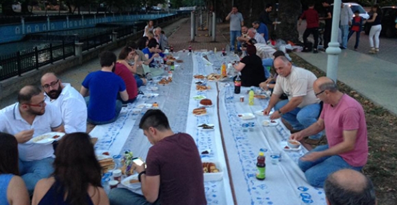 CHP YERYÜZÜ SOFRASI İFTARI