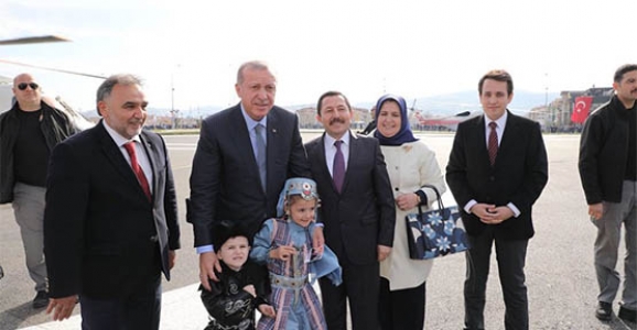 SAKAL CUMHURBAŞKANINI KARŞILAMADA YERİNİ ALDI