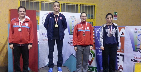 CUMHURİYET KUPASINDAN MADALYALARLA DÖNDÜLER