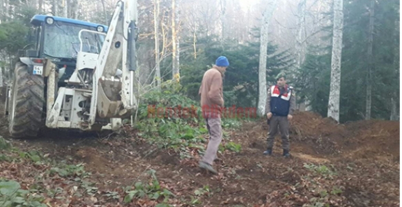 DEFİNECİLER SUÇÜSTÜ YAKALANDI