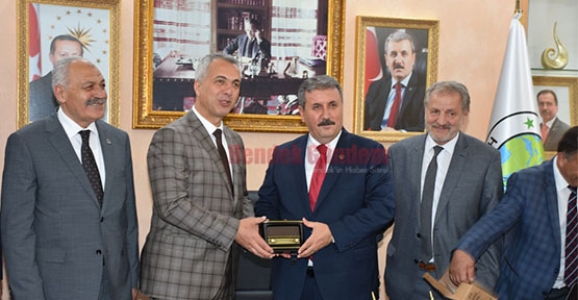 Destici’den Hayırlı Olsun Ziyareti