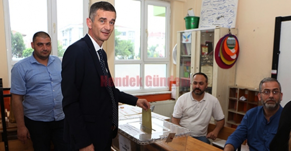 Dikbayır Ailesi ile Birlikte Oyunu Kullandı