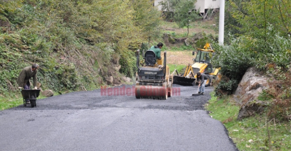 DİKMEN ASFALT YAMA ÇALIŞMALARI BİTMEK ÜZERE