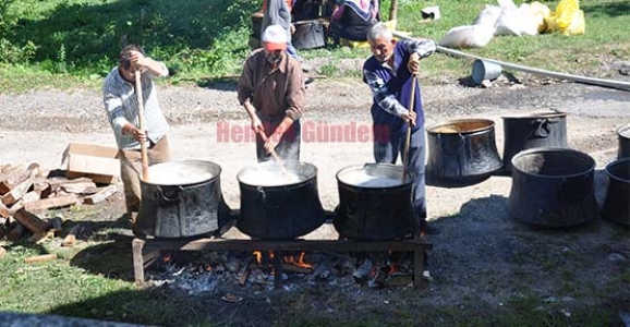 DİKMEN BAYRAMA HAZIR