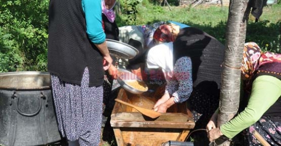 DİKMEN BAYRAMA HAZIRLANIYOR