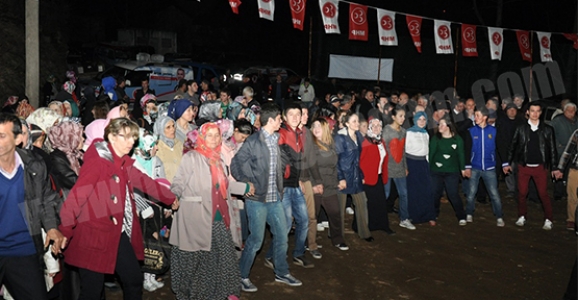 DİKMEN KÖYÜ GENÇLİK FESTİVALİNDE MHP RÜZGARI  