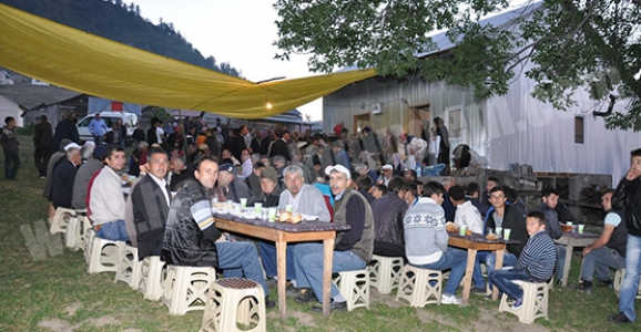 DİKMEN YAYLASINDA İFTAR
