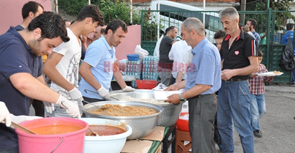 DİKMEN’DE İFTAR GELENEĞİ