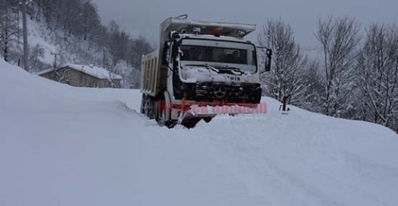 DİKMEN’DE KAR 60 CM ULAŞTI