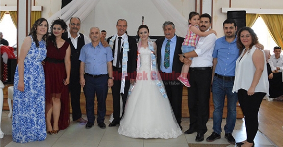 DİLEK VE ORHAN BİR ÖMÜR HAYATA EVET DEDİ