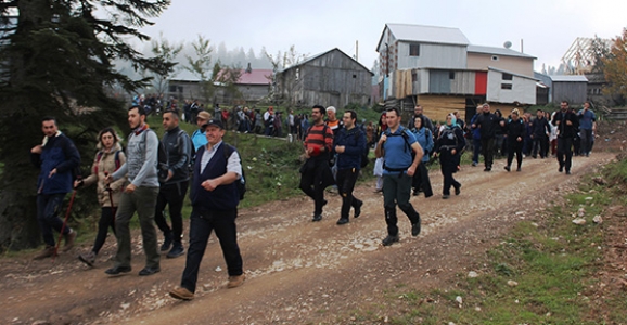 Doğaseverler Hendek’te Yürüdü