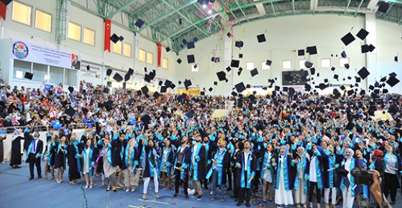 Eğitim Fakültesi Kep Attı