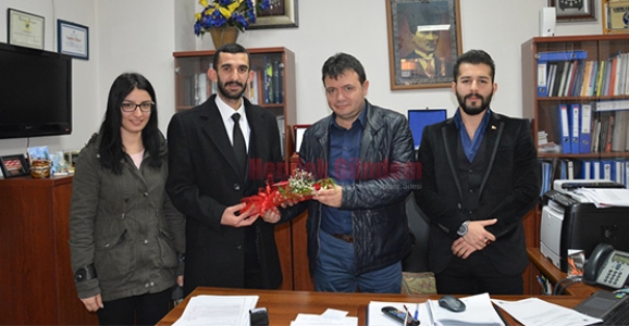 EĞİTİM FAKÜLTESİ ÖĞRENCİ KONSEYİNDEN TEŞEKKÜR ZİYARETİ