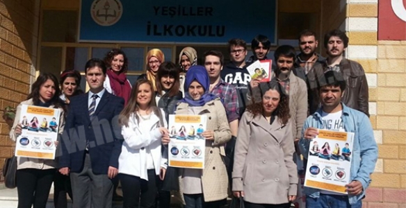 EĞİTİM FAKÜLTESİ ÖĞRENCİLERİNDEN KİTAP OKUMA YARIŞMASI ETKİNLİĞİ 