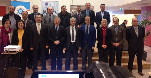 EĞİTİM FAKÜLTESİ ÖĞRETİM ÜYELERİ “DÜNYAYA TÜRKÇE” İÇİN HOLLANDA’DA