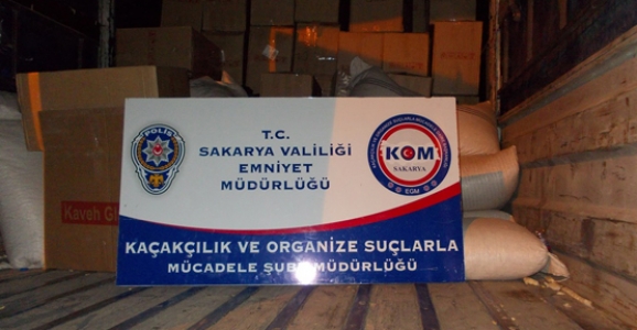   EMNİYET 180 BİN KAÇAK SİGARA VE OYUNCAK ELE GEÇİRDİ