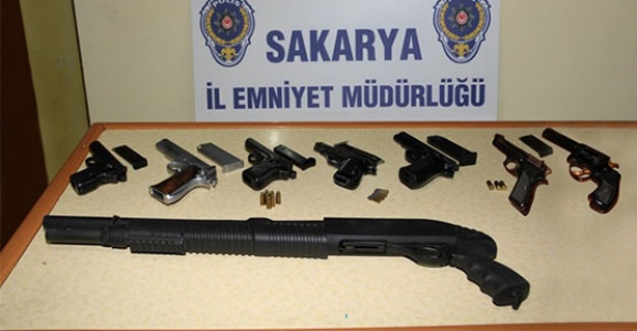 EMNİYET HUZUR İÇİN ARALIKSIZ ÇALIŞIYOR