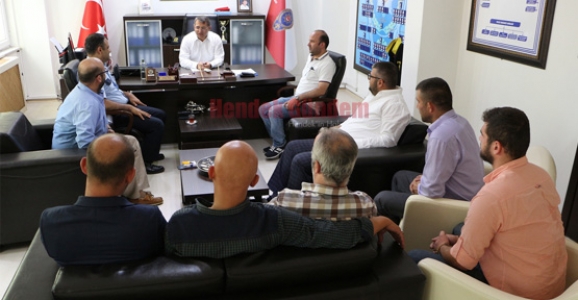 EMNİYETE KURAN-I KERİM VE TÜRK BAYRAĞI