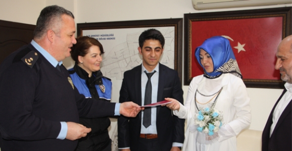 EMNİYETTE BİR ÖMÜR BOYU HAYATA EVET DEDİLER