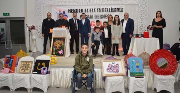 ENGELLİLER GECEDE BULUŞTU