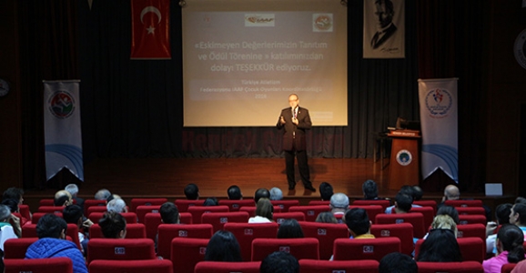 ESKİMEYEN DEĞERLER ÖDÜLLENDİRİLDİ