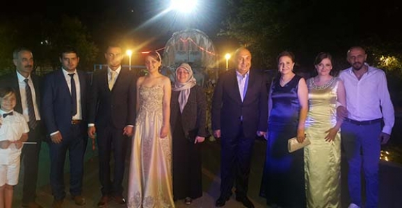 EZGİ VE SAMET MUTLULUĞA YELKEN AÇTI