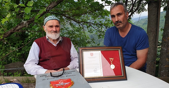 Fikri Dede’den TSK’ya Bağış