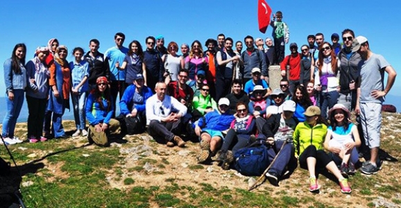 FORD ÇALIŞANLARI DİKMEN’İ ZİYARET ETTİ