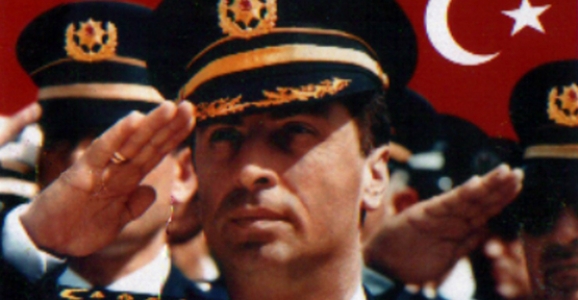 GAFFAR OKKAN MEZARI BAŞINDA ANILACAK