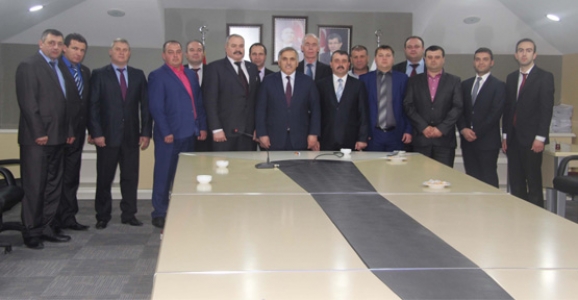 GAGAUZ BAŞKANLAR HENDEK'TEYDİ